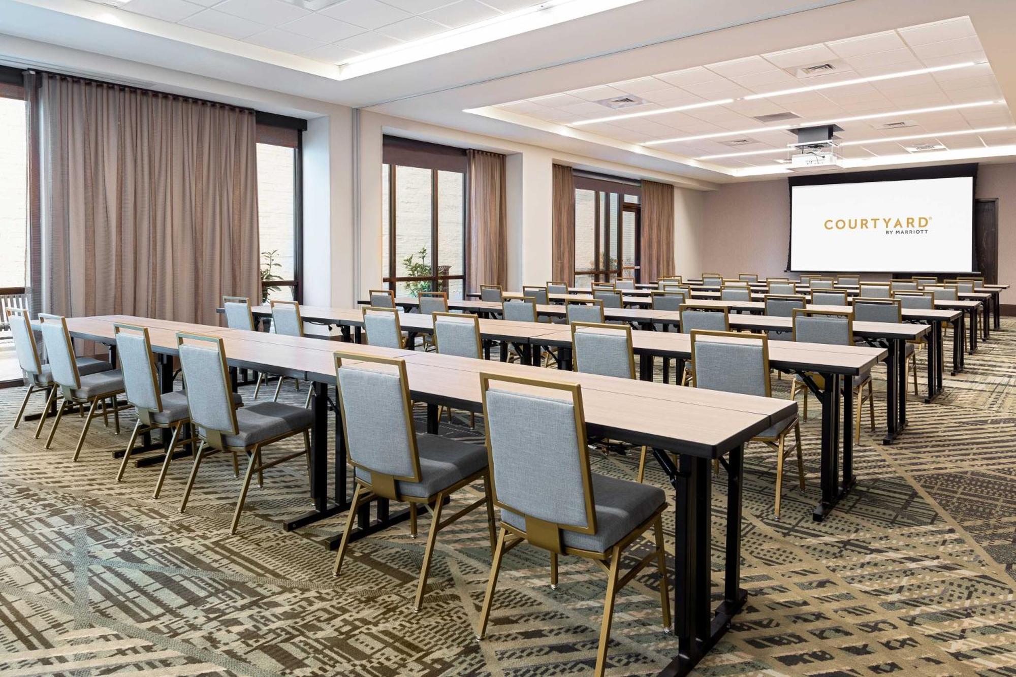 Hotel Courtyard By Marriott Atlanta Midtown Exterior foto